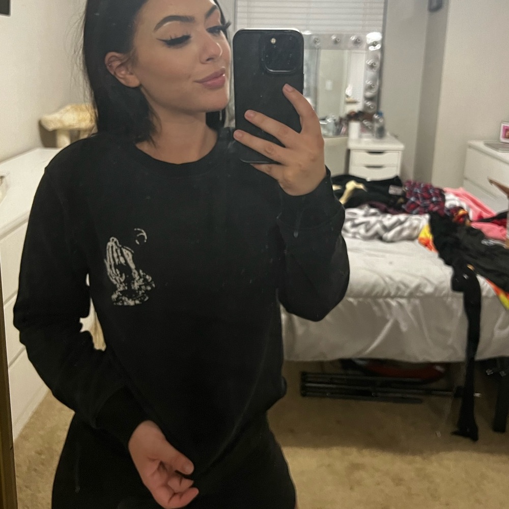Cropped crew neck